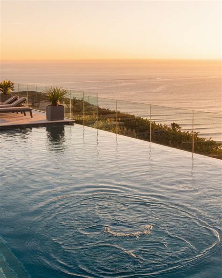 Edgeless Pool - How To Discuss