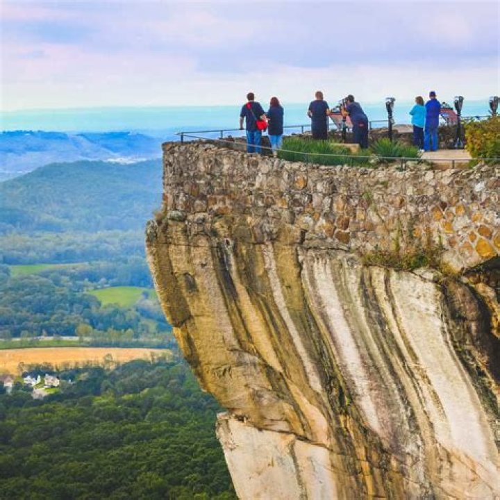 How Far Can You See From The Top Of A Mountain