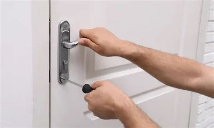 How to unlock a door without key?
