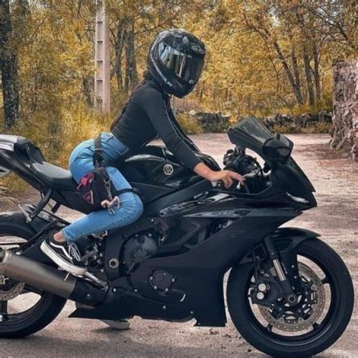 Question: How To Pleasure A Woman On A Motorcycle