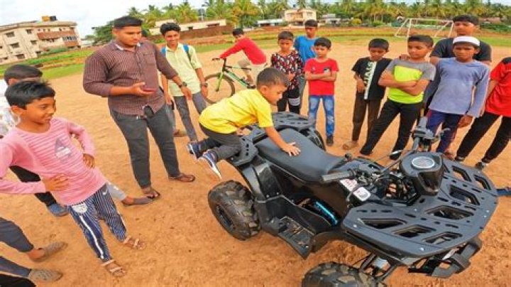 Quick Answer: How To Drive A Automatic Quad Bike
