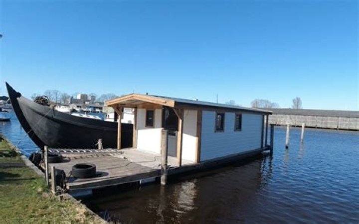 The Forest How To Move Houseboat