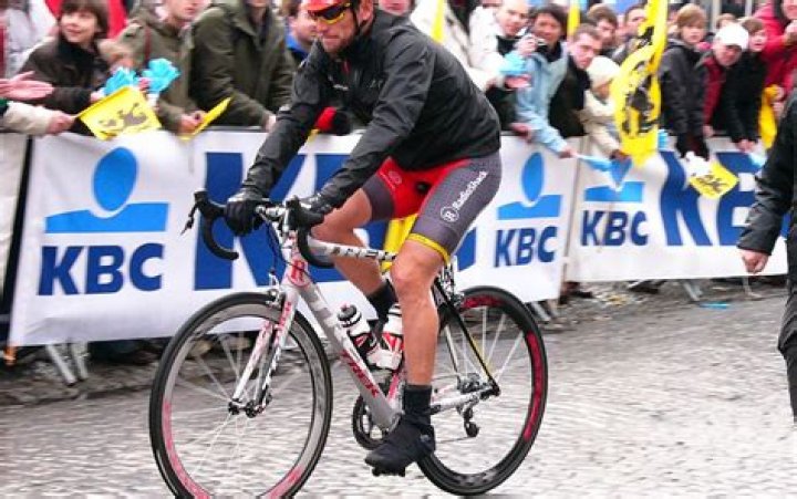 What Kind Of Bike Does Lance Armstrong Use